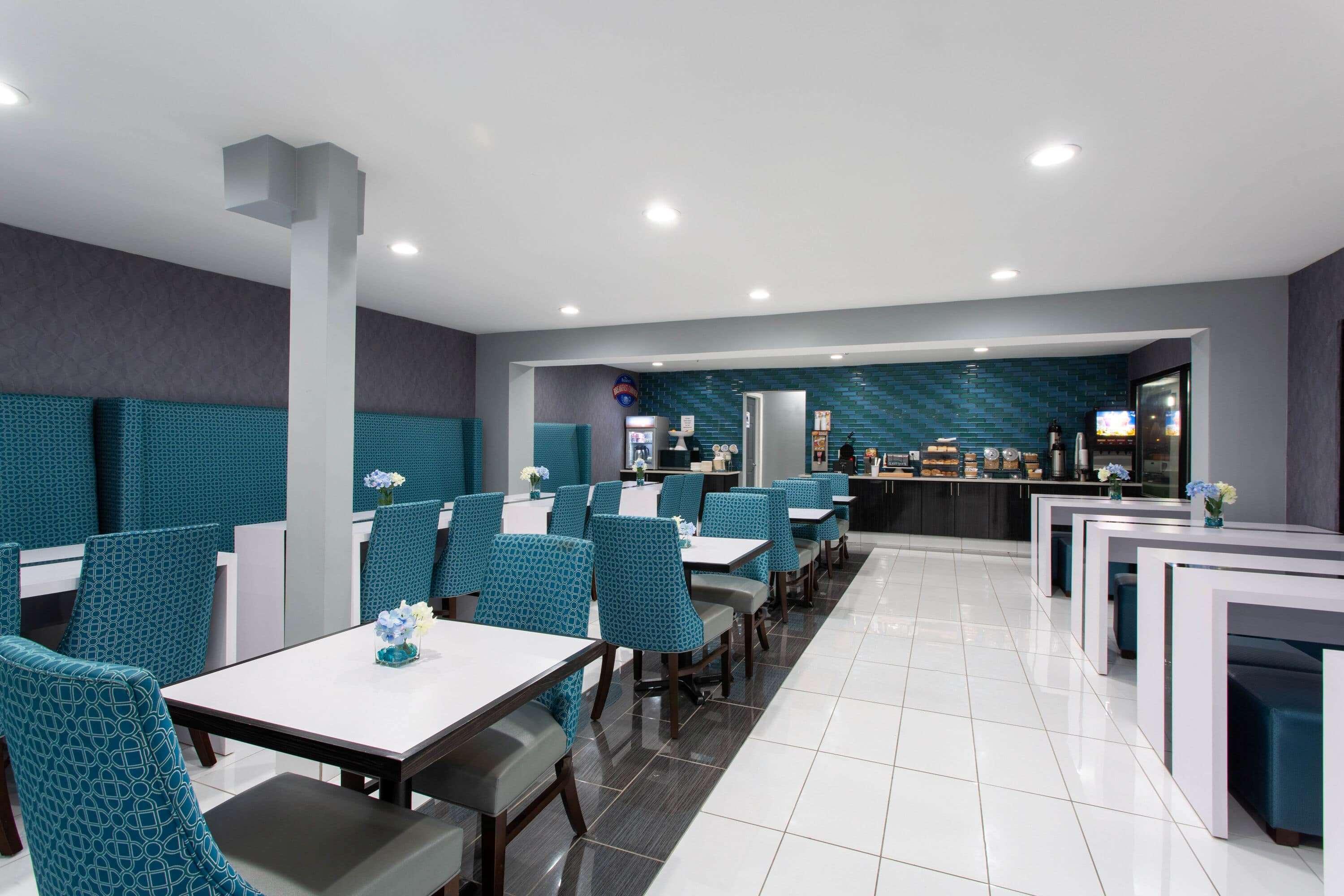 Baymont By Wyndham Charlotte University Екстер'єр фото